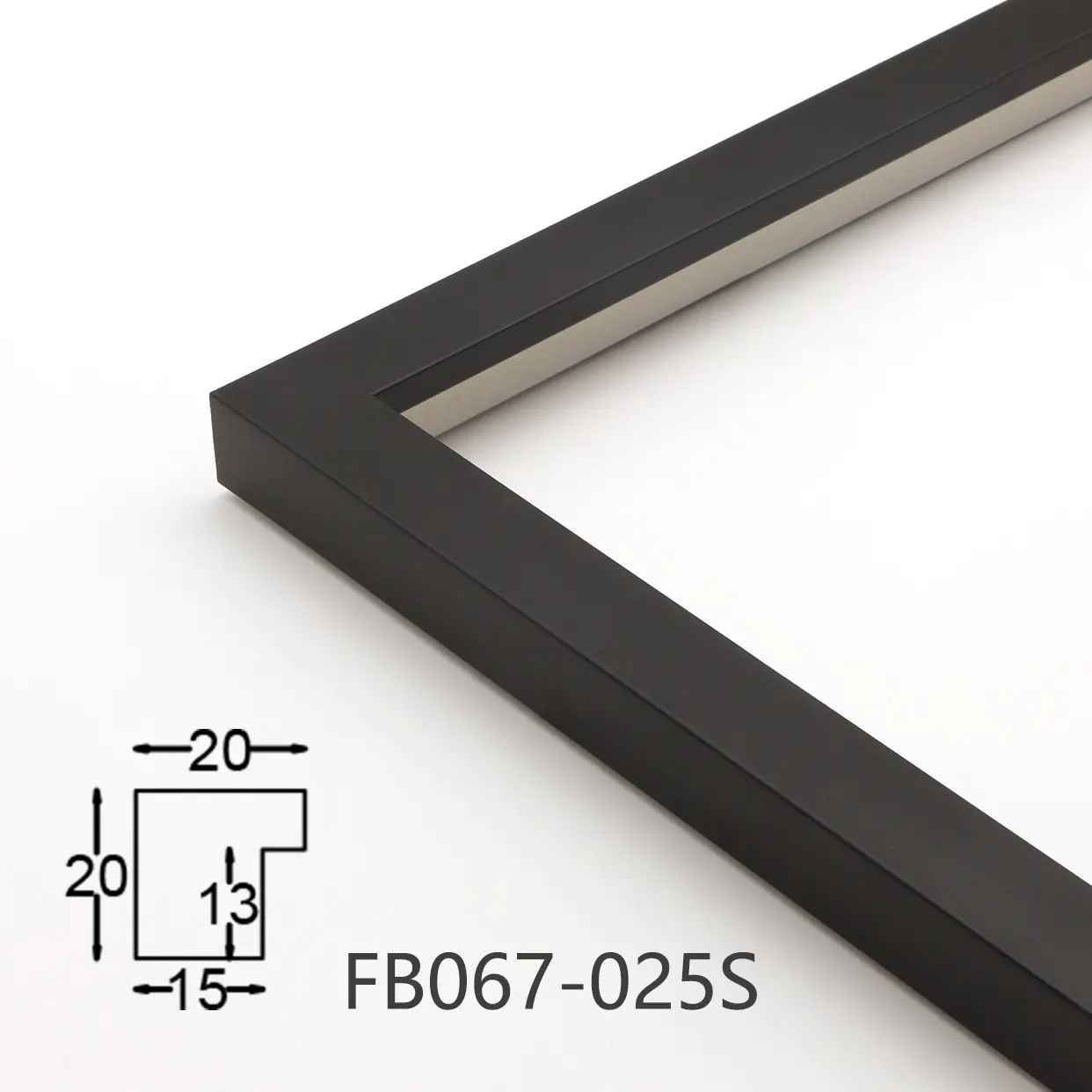 Low Saturation Black