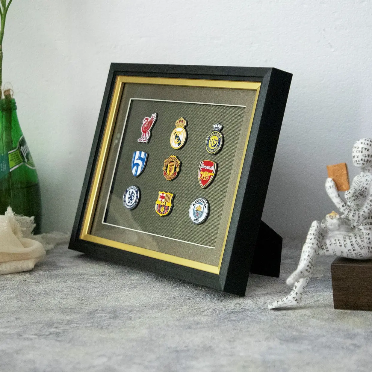 Fan Badge Souvenir Display Stand Decorative Painting