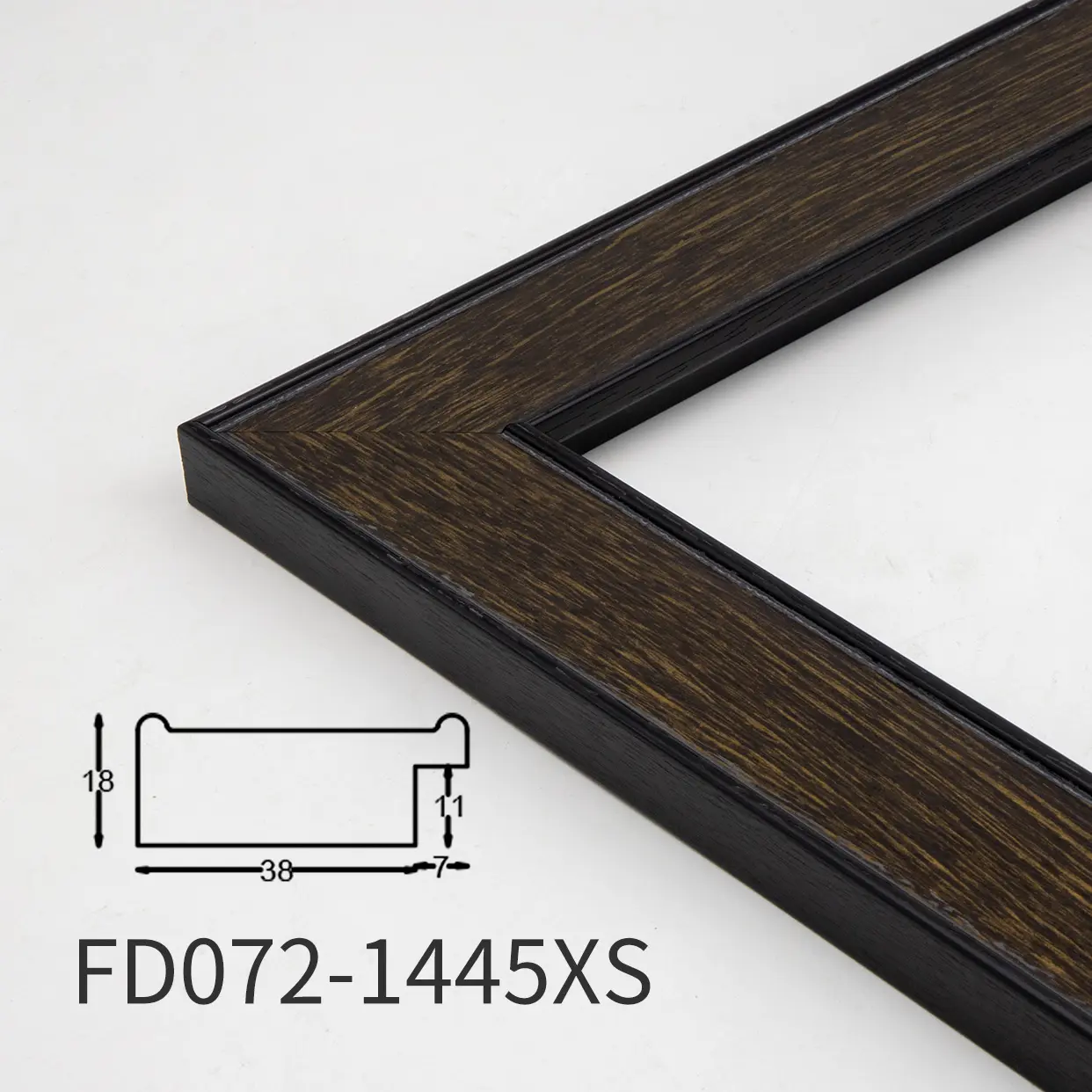 Light luxury aesthetics